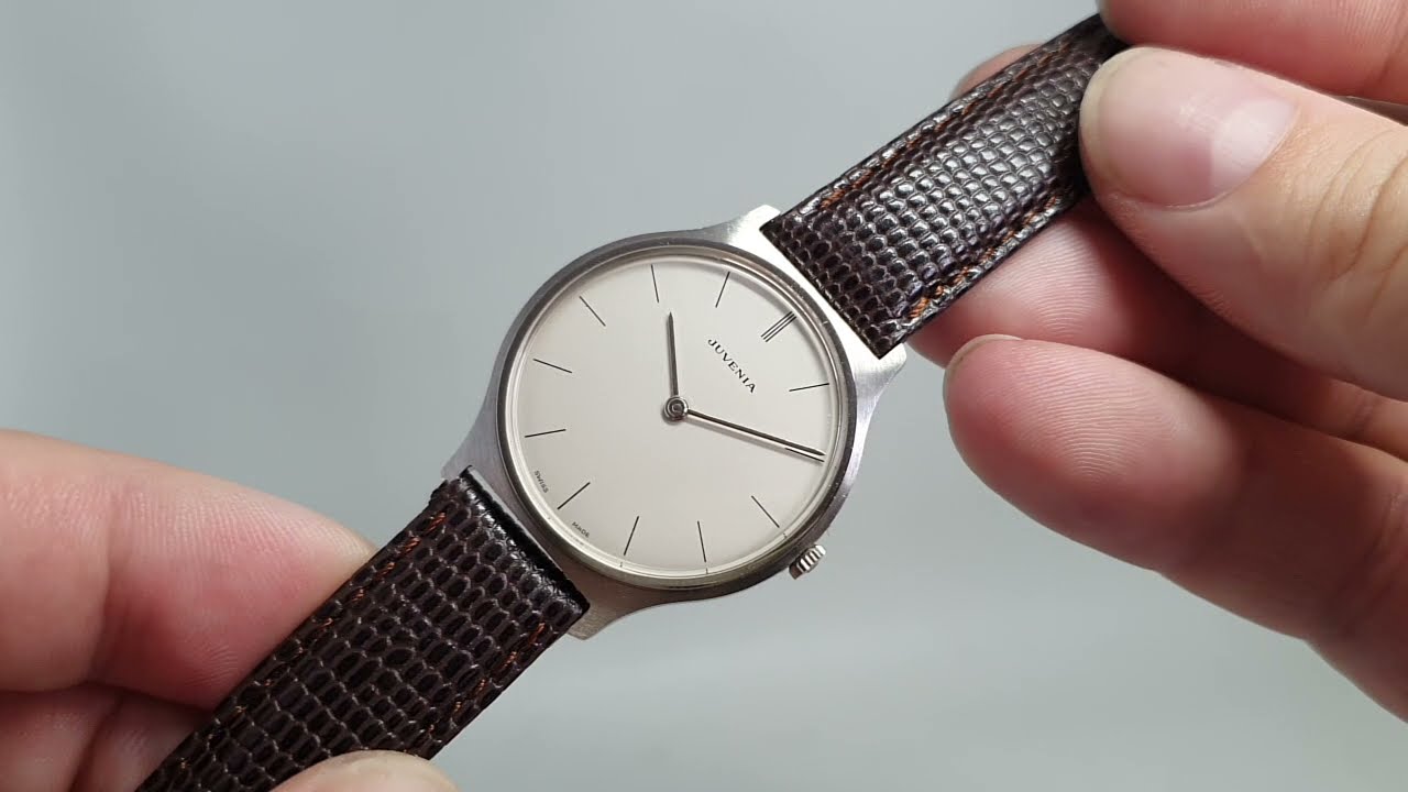 Juvenia Vintage Automatic Watch Running - YouTube