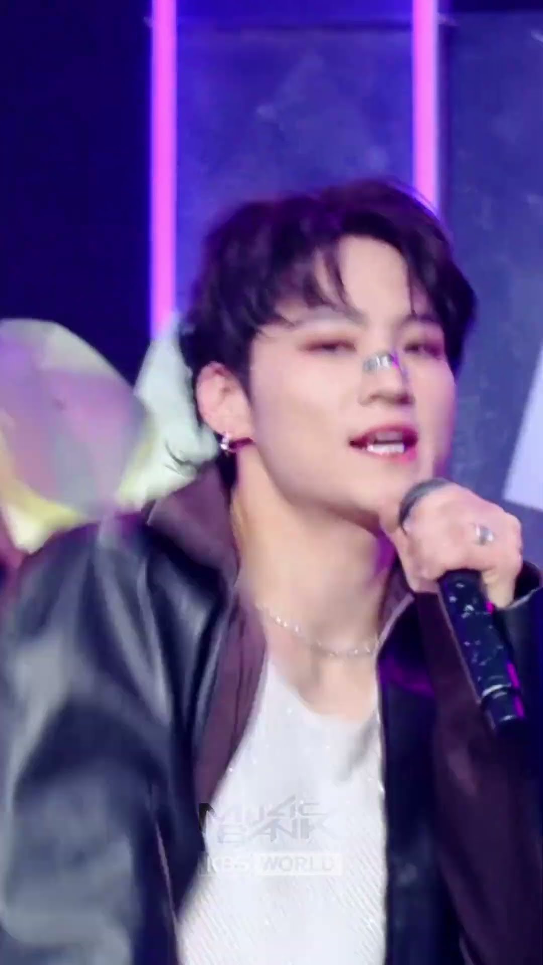 PYTHON - GOT7 #PYTHON #GOT7 #ガットセブン #갓세븐 #Shorts #MusicBank | KBS WORLD TV