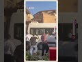 عار عليك طلاب الجامعة الأمريكية يطردون سفير الولايات المتحدة السابق لدى إسرائيل من الحرم الجامعي 