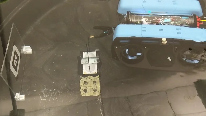 BlueROV 2 Manipulation Attempt (Slow, but Successful)