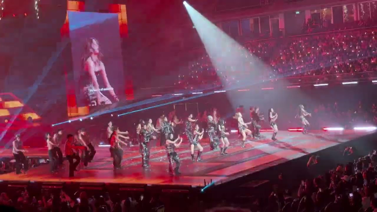 14020226 ฉ่ำ (Charm) - LYKN/Felizz #riserconcert