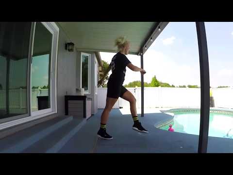 SALLY'S SHUFFLES | Deborah De Luca - 17 seconds | SHUFFLE DANCE FREESTYLE