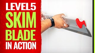 LEVEL5 Drywall SKIMMING BLADE in Action! Dave Smith Making A Smooth & Fast Finish On Site Resimi