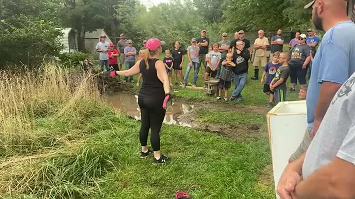 Linda white from trapping girl  demo