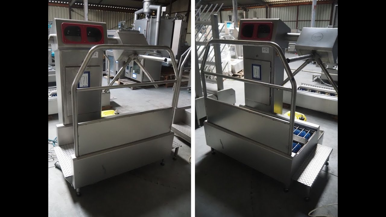 2019-171: Elpek hygiene station with sole cleaner, hand disinfection and tourniquet