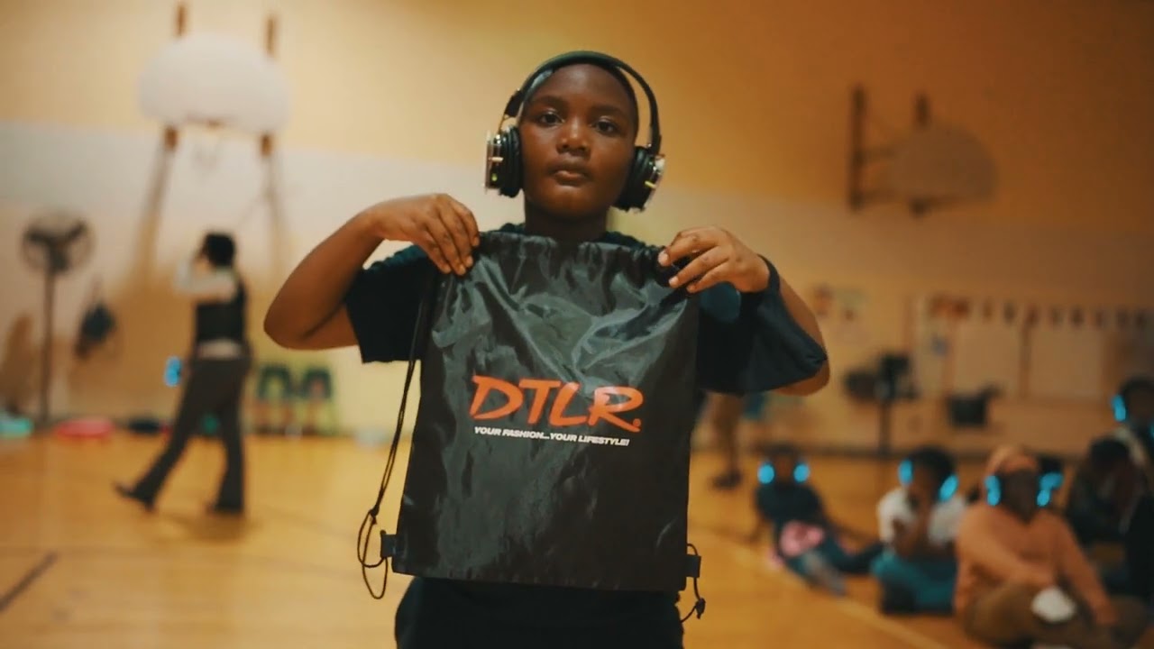 CHICAGO SILENT SCHOOL TAKEOVER (SouthShore Fine Arts Academy) 