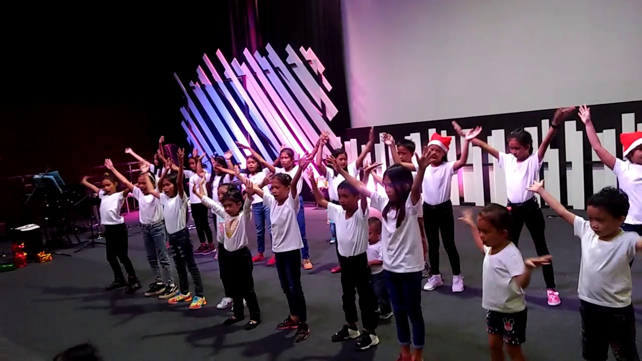 First dance in the Church.😍😍😍😍👩💬Cool💫 👚👏💥 👖 👠👠 🎩 😁 👕👍Great! 👖 YouTube