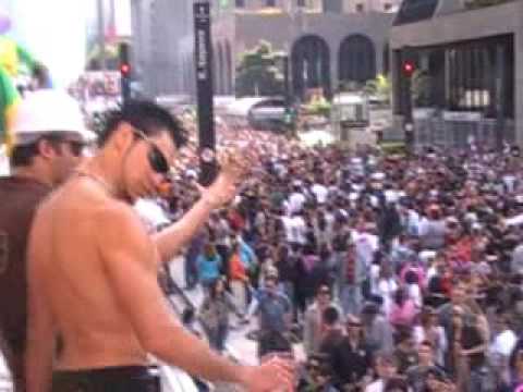 DJ ED CAON PARADA GAY SO PAULO 2009 (JUSTIN E CIARA DOUBLE IN FACE BRAZIL) - 06