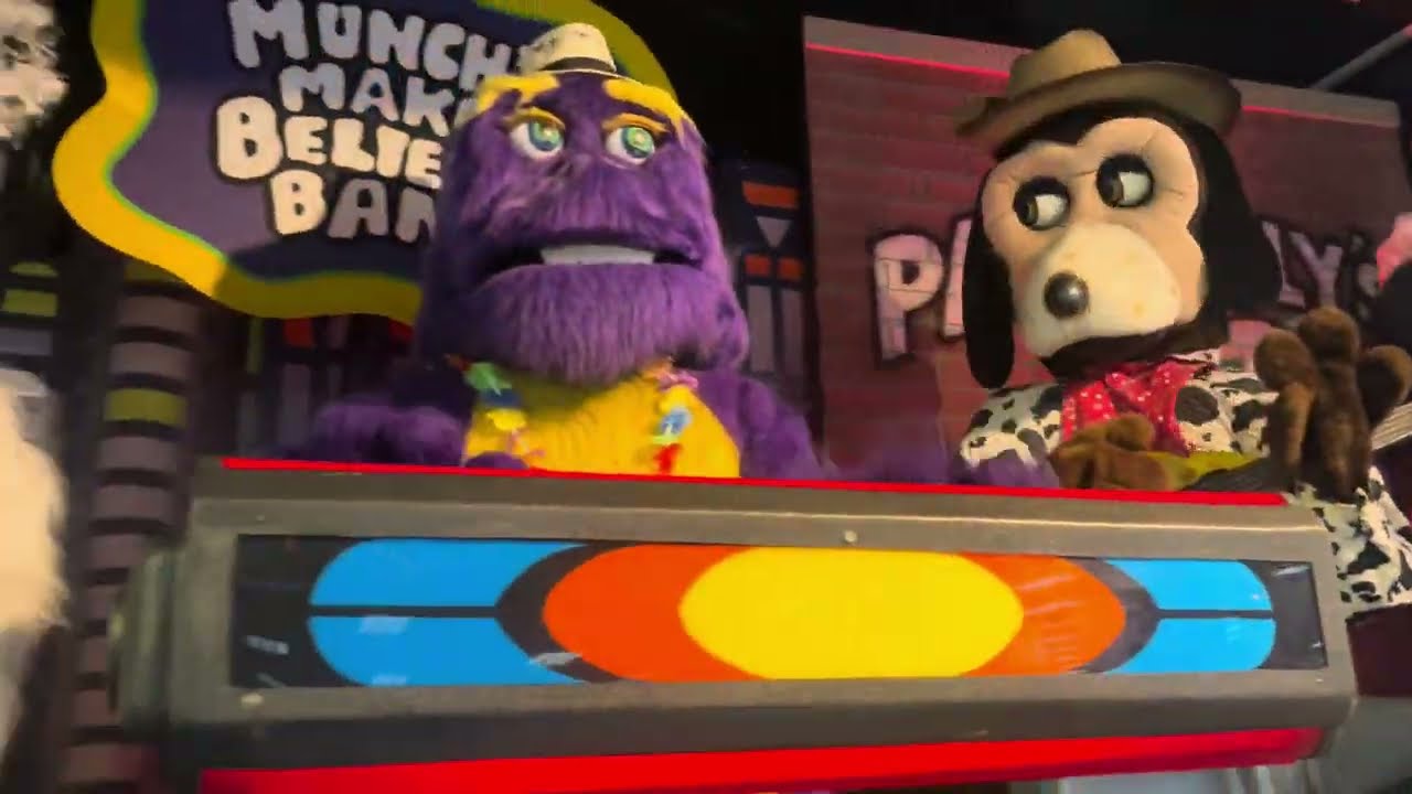 Everybody Wants To Rule The World/Shout (January 2009 Segment 1) | Chuck E. Cheese’s Tinley Park IL