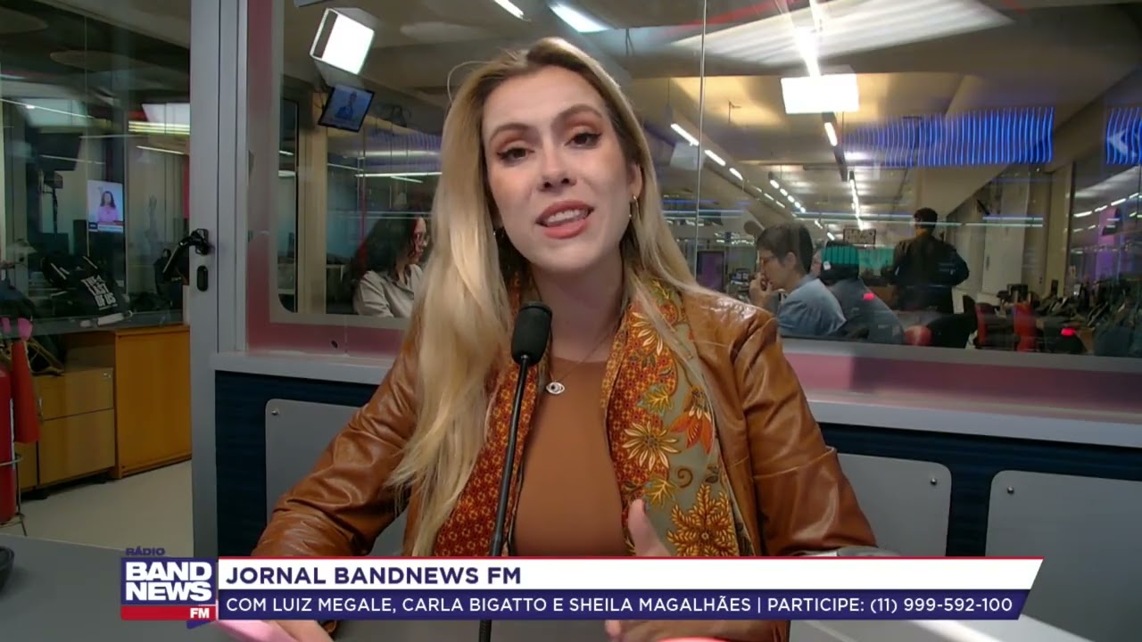 No mesmo dia, Trump fala em continuar e parar a guerra