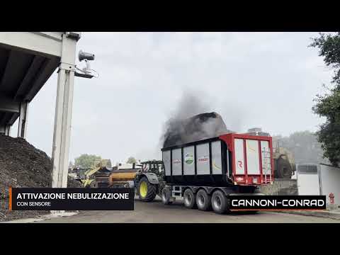 Conrad Phoenix en version Bikini dans la zone de chargement à Cuneo