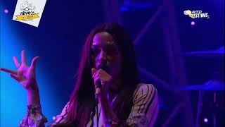 M83 - Laser Gun (feat. Mai Lan) (NOS Alive Festival 2016)