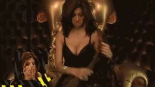 Shilpa Shetty Hot Saree Removal Show