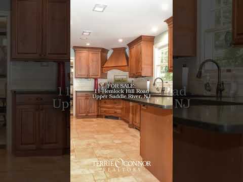 11 Hemlock Hill Road, Upper Saddle River, NJ home video tour