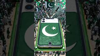 World’s Biggest iPhone Shape Pakistan Flag Cake 🇵🇰 | 3…2…1 GO Cake Cutting