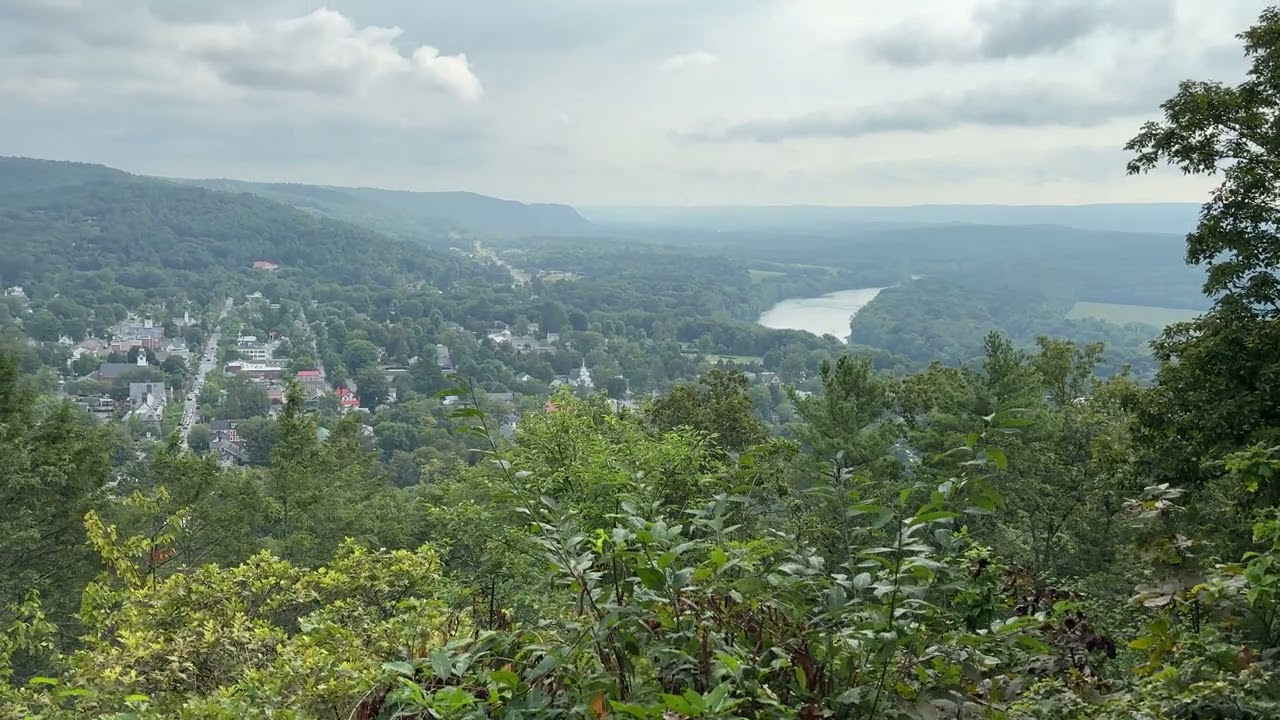 Cliff trail/Raymondskill Falls at Delaware Water Gap National Recreation area