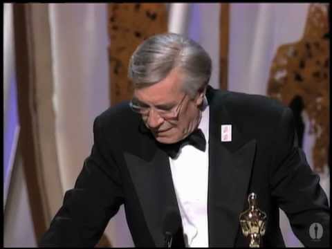 Videó: Martin Landau Net Worth