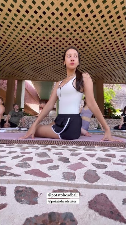 Anya Geraldine olahraga yoga