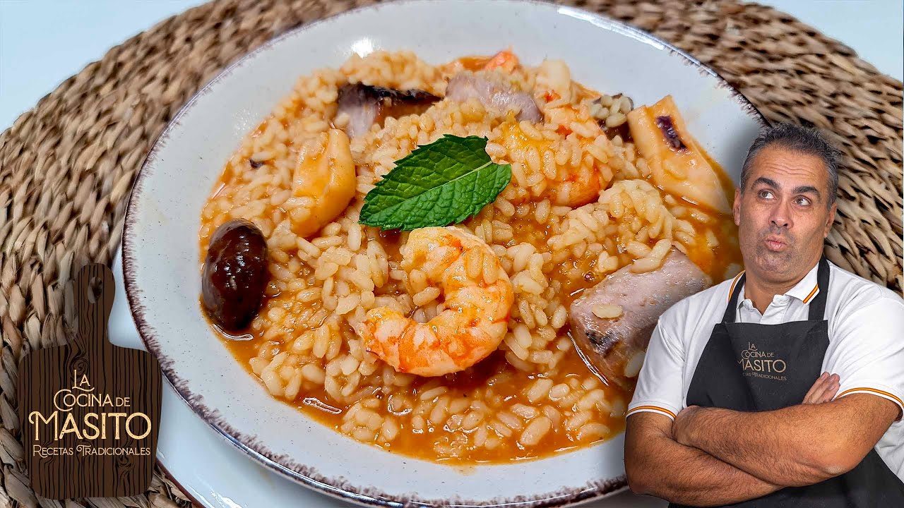 Arroz meloso de calamares y langostinos. Receta de verano muy rica y facil