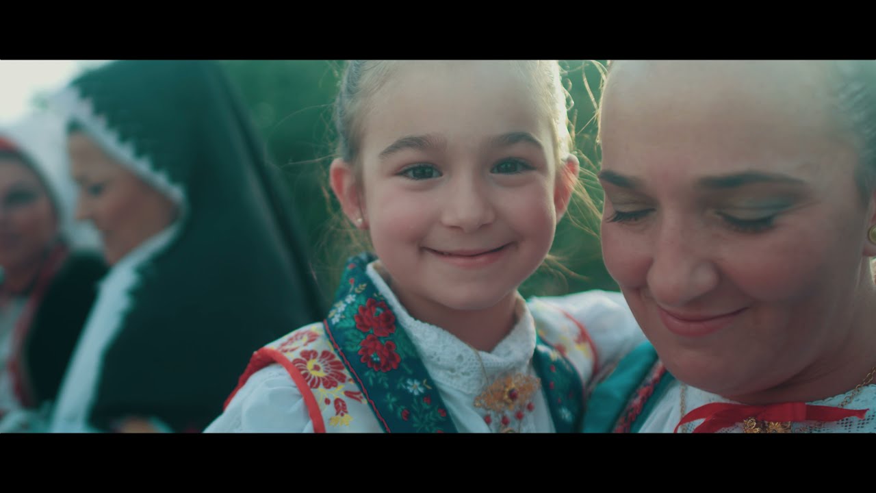 Bestiris e prendas - Isili