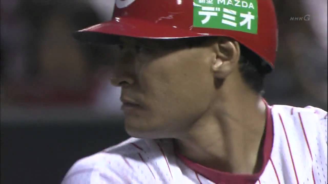 HD]07年9月1日 前田智徳 2000本安打達成 - YouTube