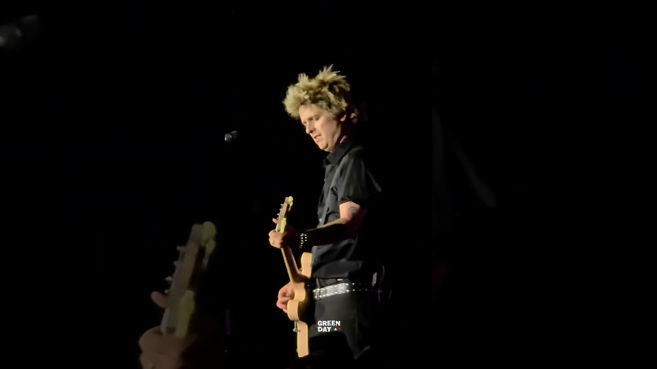 Green Day performing 86 at Firenze Rocks in Italy