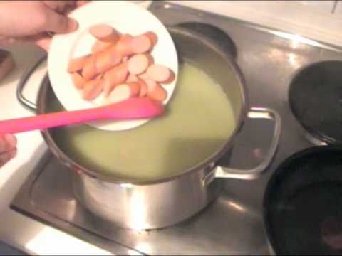 How to prepare a german potato soup (Kartoffelsuppe)