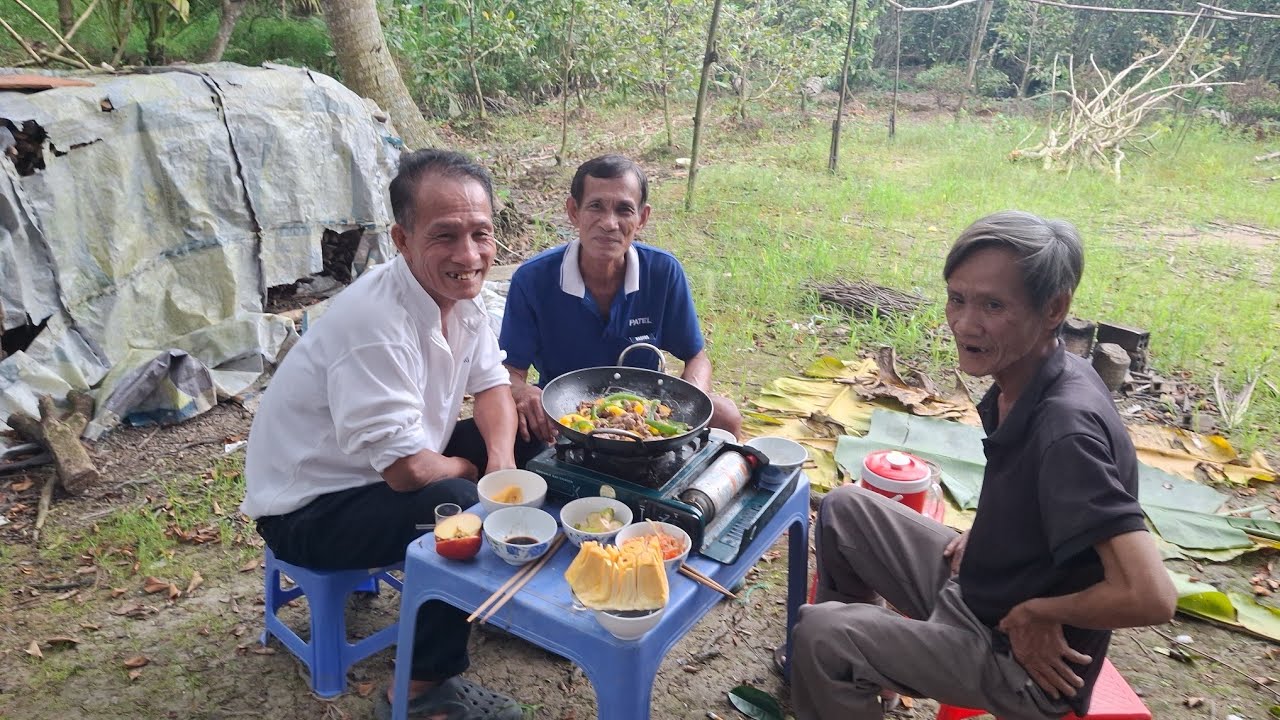 Người đồng quê thiệt thà chất phát.