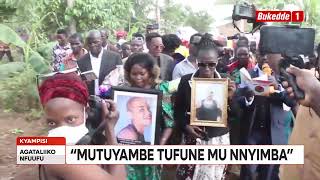 Agataliikonfuufu: Omuyimbi Lady Grace aziikiddwa wakati mu bayimbi okulaajanira Gavumenti