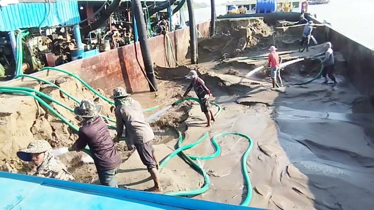 បូមខ្សាច់ម៉ាស៊ីនបី🇰🇭(1)Three machine sanding machine.011301298.0977686524