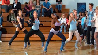 The Wiggies rehearse for (🎵That Boy) music video