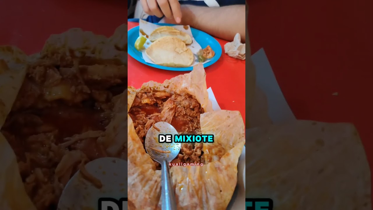 Cuando toca ir por taquitos con la extranjera #mundocosplay #cosplayer