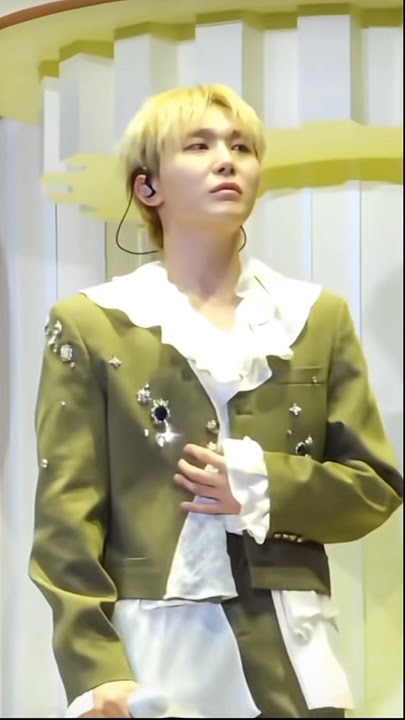 It hurts to see him like this... #seventeen #seungkwan #booseungkwan #uriboo #svt #shorts