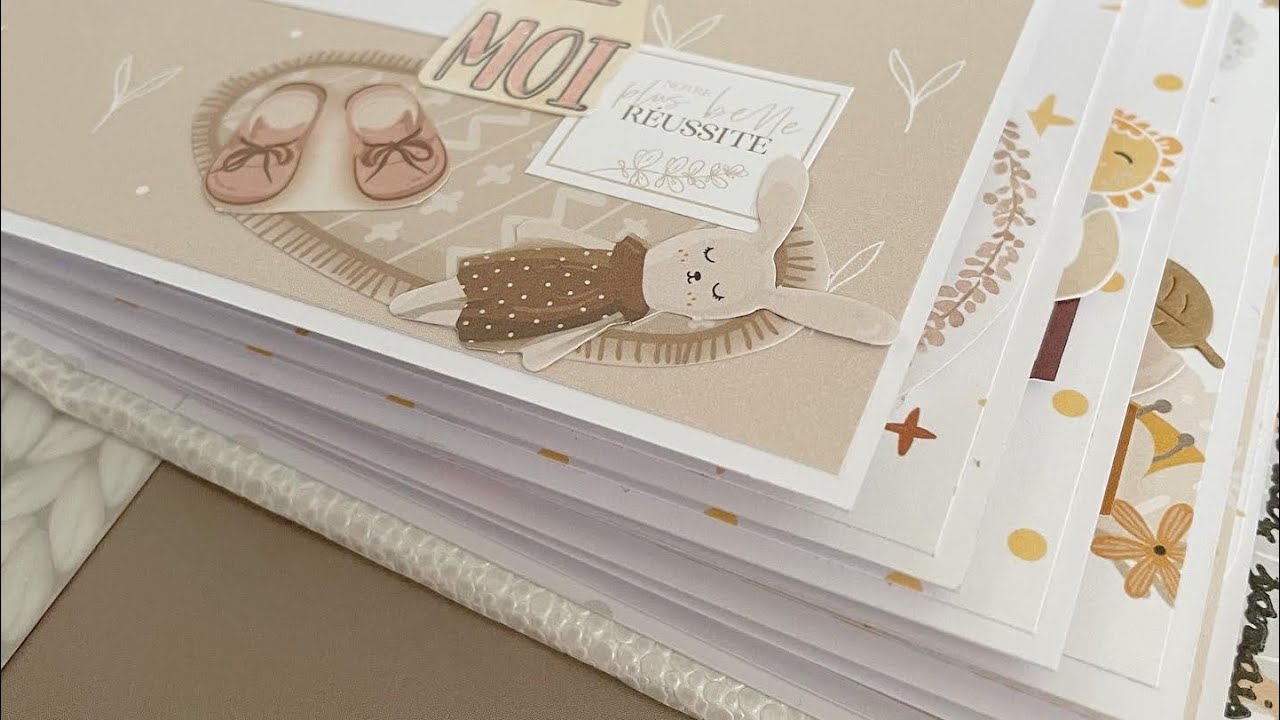 PRÉSENTATION [ mini album bébé - première année ]