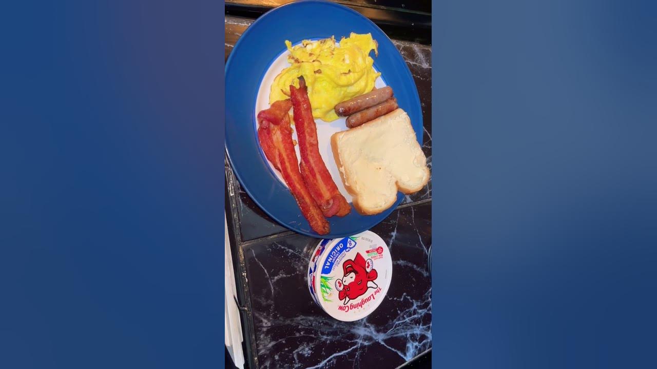 simple-breakfast-for-meat-lovers-breakfast-meatlovers-bacon-sausage