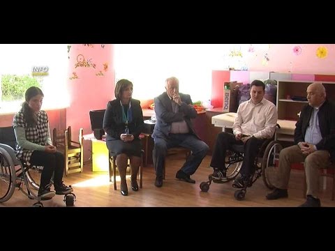 „ნაბიჯმა ტყიბულმა“ თერჯოლის დღის ცენტრს საჩუქრები გადასცა