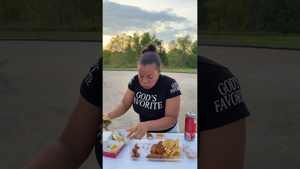 Danise vs Emaa What Danise was doing?👀🤦🏼‍♀️ #rockpaperfoodchallenge 