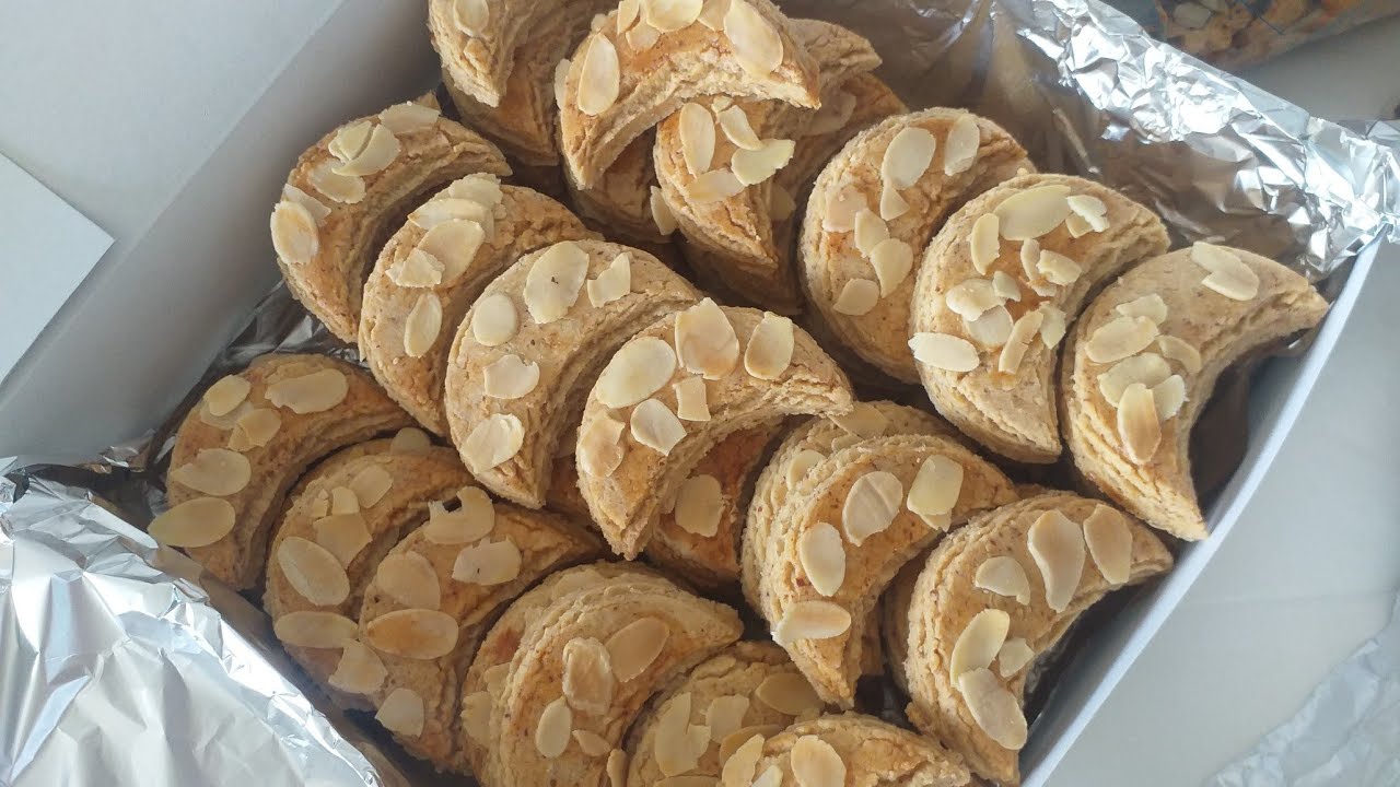 حلويات العيد*2020* الحلوة التي يسأل الكل عن مقاديرها حلوة الكاوكاو/الفول السوداني من ألذ الحلويات