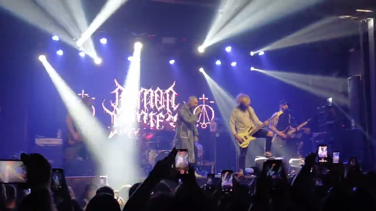 Sorrow Light the Way - Demon Hunter - Live at Carioca Club - Brazil - 13/12/2025