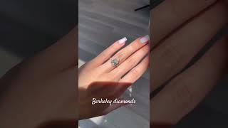 Stunning Pear Cut Diamond Engagement Ring with Pavé Setting | Timeless Sparkle