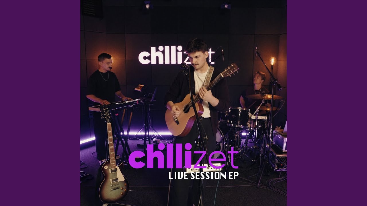 Guarda Soft Spot (Live Session Chillizet) su YouTube Guarda Soft Spot (Live Session Chillizet) su YouTube
