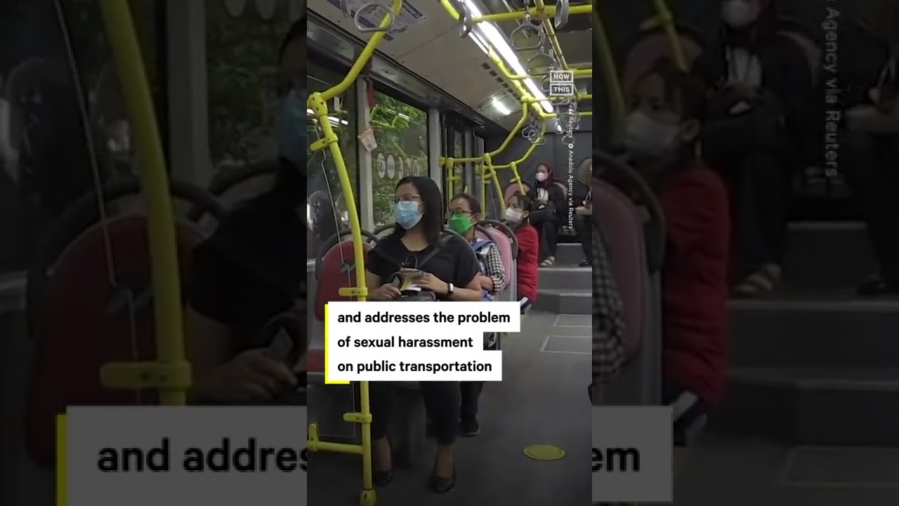 ‘Pink Bus’ Aims to Provide Safe Travels for Jakarta’s Women Passengers ‘Pink Bus’ Aims to Provide Safe Travels for Jakarta’s Women Passengers