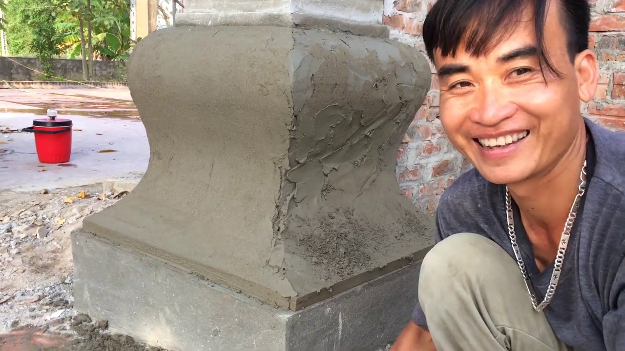 Amazing Construction Rendering Sand And Cement To The Column Foot ...