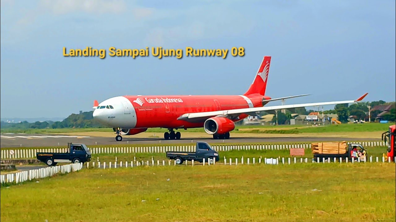 Pesawat Haji Raksasa Garuda Indonesia Landing Bablas Sampai Ujung Runway 08 Bandara Adi Soemarmo