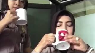 Download Polwan Ngopi Video MP3 Polwan Ngopi
