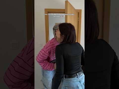 On ne peut rien refuser à sa jumelle 👀😳 Qui a des frères et sœurs ici ? On se ressemble ? ✨