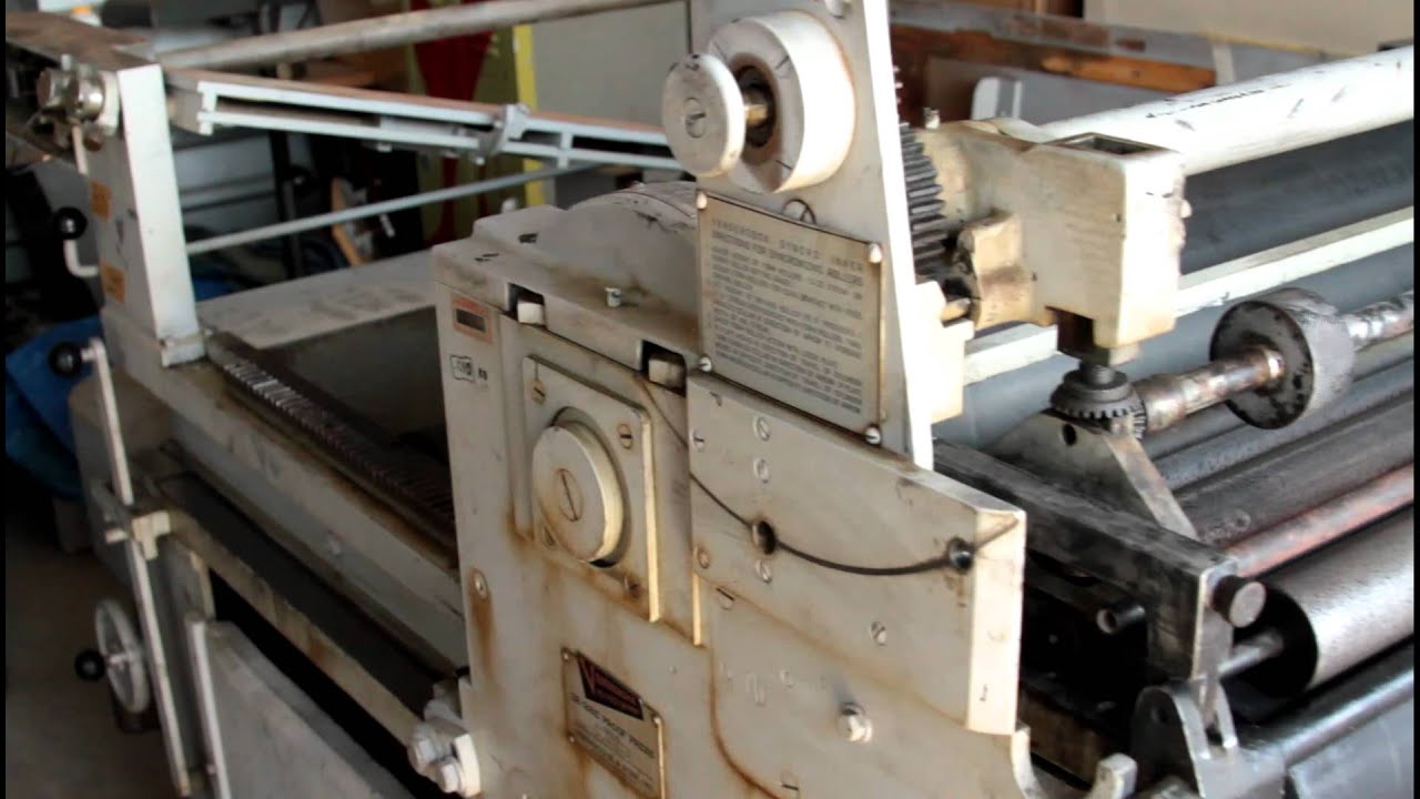 Vandercook 32-28E proof press in motion