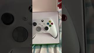 My new Xbox Design Lab controller 🤩 inspired by the original Xbox360 #XboxDesignLab
