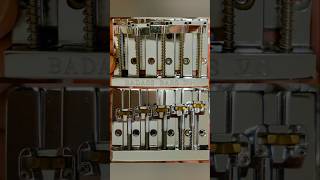Original Leo Quan #badass V compared to #Hipshot #KickAss 5 bass bridge
