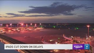 United Airlines Is Using Ipads To Cut Down On Delays